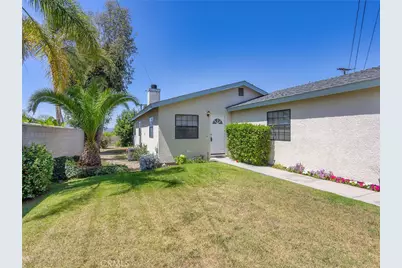 921 E Elmwood Avenue, Burbank, CA 91501 - Photo 3