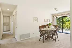921 E Elmwood Ave, Burbank, CA 91501 - Photo 7