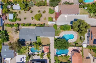 921 E Elmwood Ave, Burbank, CA 91501 - Photo 49