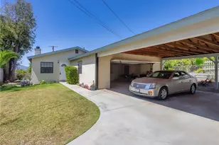 921 E Elmwood Ave, Burbank, CA 91501 - Photo 35
