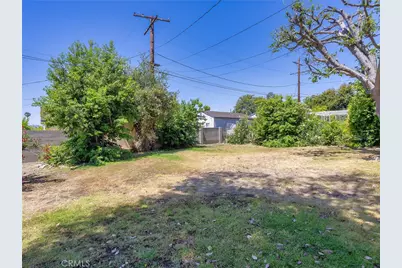 921 E Elmwood Avenue, Burbank, CA 91501 - Photo 29