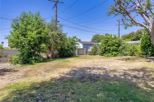 921 E Elmwood Ave, Burbank, CA 91501 - Photo 29
