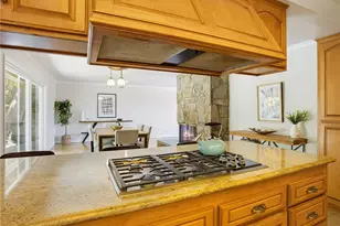 10087 Sully Dr, Los Angeles, CA 91352 - Photo 11