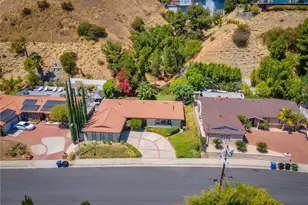 10087 Sully Dr, Los Angeles, CA 91352 - Photo 45