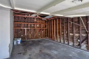 1727 N Hill Ave, Pasadena, CA 91104 - Photo 27