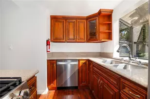 5738 Skyview Way, Agoura Hills, CA 91301 - Photo 7