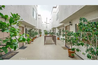 305 E Valencia Avenue #R, Burbank, CA 91502 - Photo 19