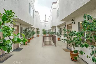 305 E Valencia Ave, Burbank, CA 91502 - Photo 19
