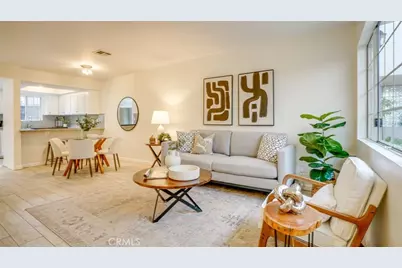 305 E Valencia Avenue #R, Burbank, CA 91502 - Photo 1