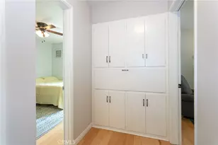 21000 Elkwood, Canoga Park, CA 91304 - Photo 17