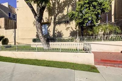 10260 Plainview Avenue #22, Tujunga, CA 91042 - Photo 3