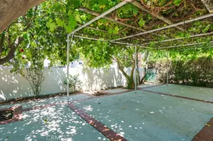 14260 Kittridge St, Van Nuys, CA 91405 - Photo 25
