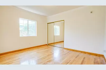 14260 Kittridge Street, Van Nuys, CA 91405 - Photo 19