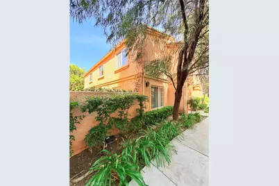25152 Steinbeck #B, Stevenson Ranch, CA 91381 - Photo 3