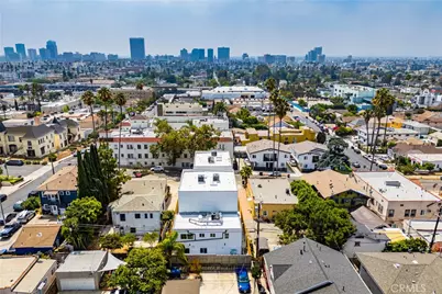 4511 Rosewood Avenue, Los Angeles, CA 90004 - Photo 31
