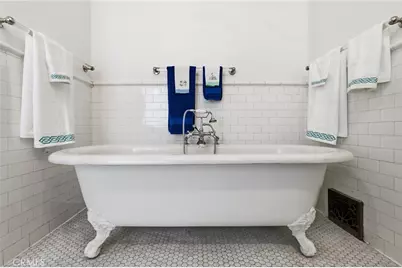 1415 S Manhattan Place, Los Angeles, CA 90019 - Photo 35