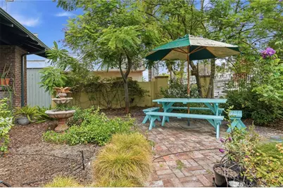 1415 S Manhattan Place, Los Angeles, CA 90019 - Photo 59