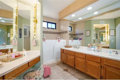 334 Country Club #C, Simi Valley, CA 93065 - Photo 17