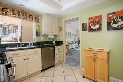 334 Country Club #C, Simi Valley, CA 93065 - Photo 13