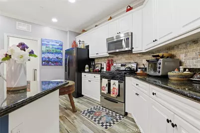 20317 Julia Lane, Saugus, CA 91350 - Photo 15
