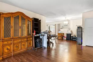 836 N Parish Pl, Burbank, CA 91506 - Photo 15