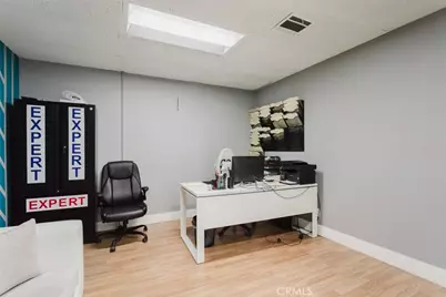 21418 Parthenia Street, Canoga Park, CA 91304 - Photo 33