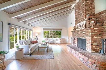 640 S Parish Place, Burbank, CA 91506 - Photo 5