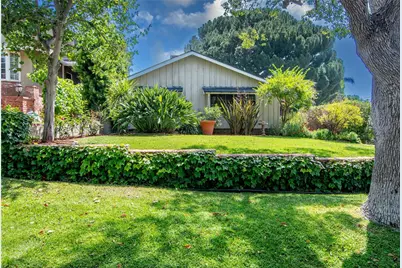 640 S Parish Place, Burbank, CA 91506 - Photo 3