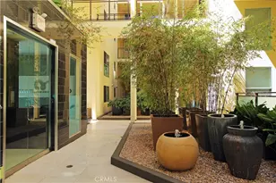 600 S Ridgeley Dr, Los Angeles, CA 90036 - Photo 17