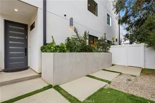 13822 Oxnard, Van Nuys, CA 91401 - Photo 11