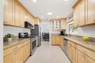 27923 Redwood Glen Rd, Valencia, CA 91354 - Photo 13