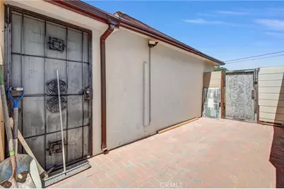 8139 Jellico Avenue, Northridge, CA 91325 - Photo 19