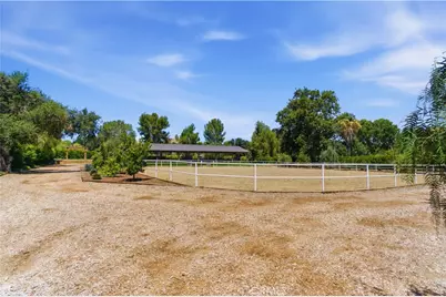 27821 Sand Canyon Road, Canyon Country, CA 91387 - Photo 21