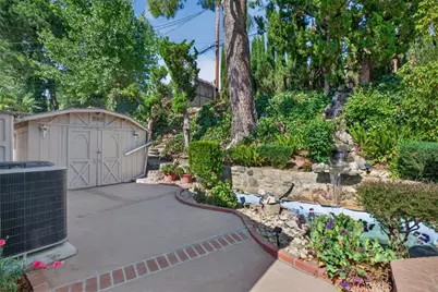 9862 Cabanas, Tujunga, CA 91042 - Photo 17