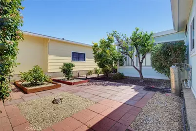 115 Poinsettia Gardens Drive #115, Ventura, CA 93004 - Photo 35