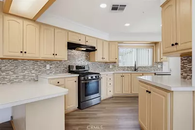 115 Poinsettia Gardens Drive #115, Ventura, CA 93004 - Photo 17