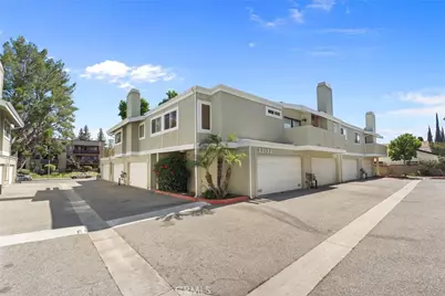 22133 Burbank Blvd #5, Woodland Hills, CA 91367 - Photo 25