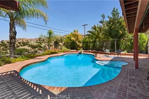 3003 Mesa Verde Dr, Burbank, CA 91504 - Photo 41