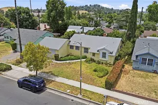 11251 Dronfield, Pacoima, CA 91331 - Photo 33