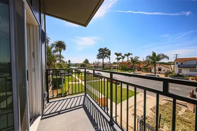 2010 S Dunsmuir, Los Angeles, CA 90016 - Photo 27