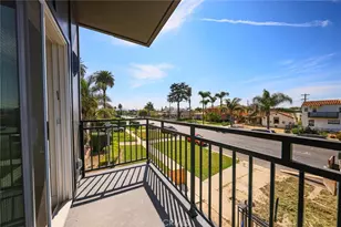 2010 S Dunsmuir, Los Angeles, CA 90016 - Photo 27