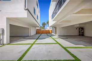 2010 S Dunsmuir, Los Angeles, CA 90016 - Photo 15