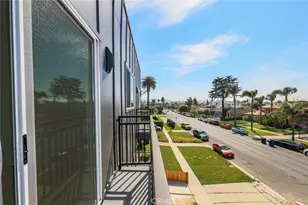 2010 S Dunsmuir, Los Angeles, CA 90016 - Photo 41