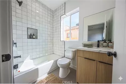 2010 S Dunsmuir, Los Angeles, CA 90016 - Photo 31