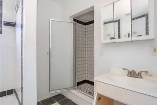 4463 Bellflower Ave, West Toluca Lake, CA 91602 - Photo 13