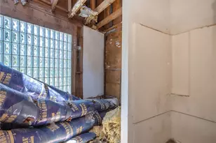 4463 Bellflower Ave, West Toluca Lake, CA 91602 - Photo 23