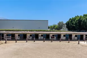 700 S Mariposa St, Burbank, CA 91506 - Photo 13