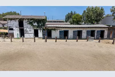 700 S Mariposa Street, Burbank, CA 91506 - Photo 9