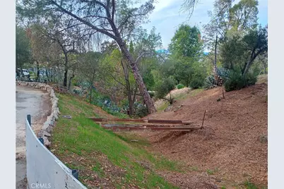 7916 Glenties Lane, Sunland, CA 91040 - Photo 27