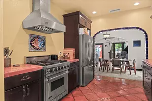 11232 Oxnard St, North Hollywood, CA 91606 - Photo 23
